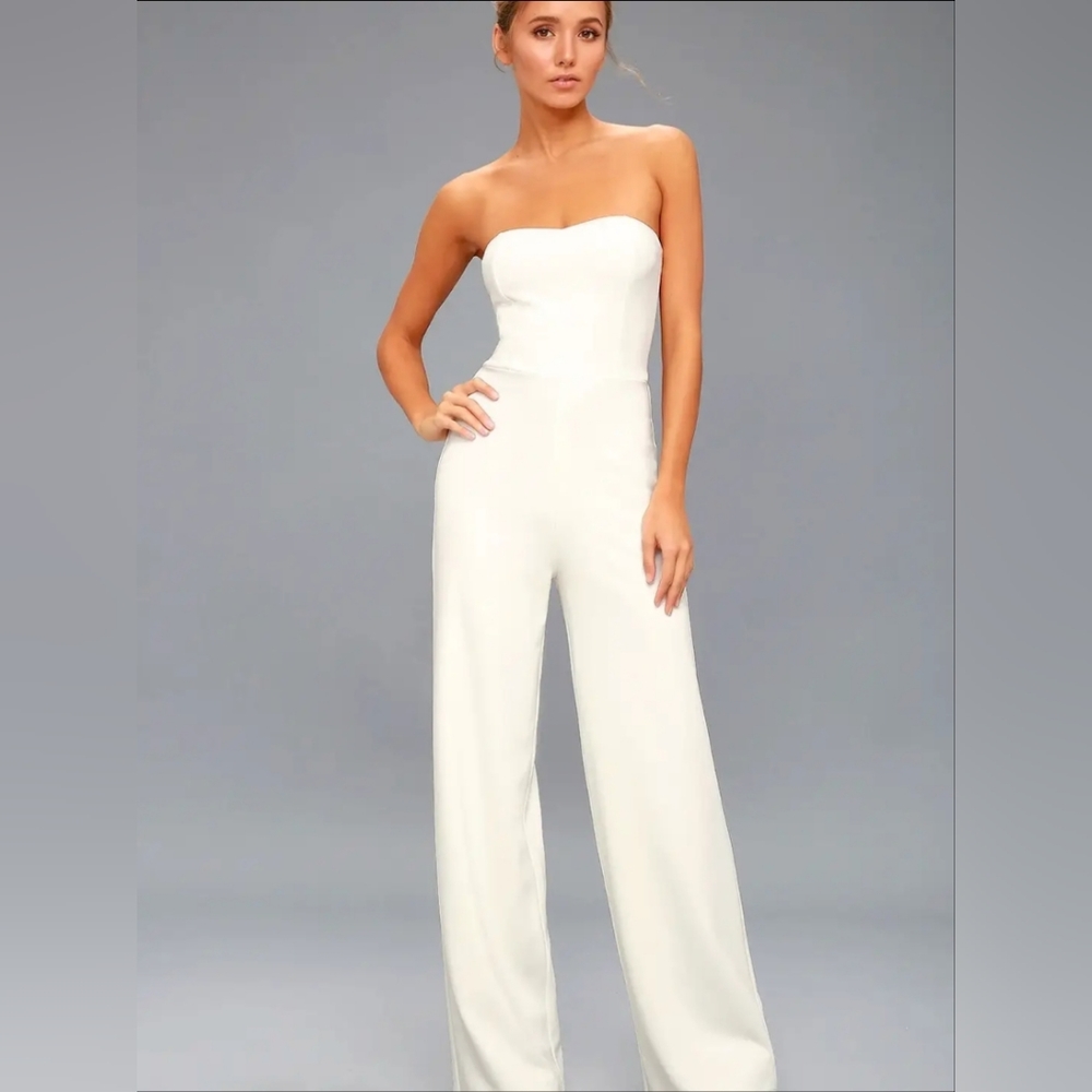 (NWT) Lulu's Edith White Strapless Jumpsuit